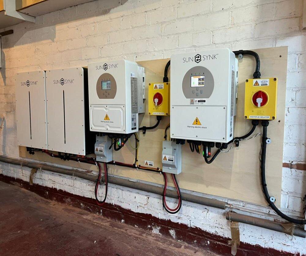 Parallel Inverters Gallery Main Photo